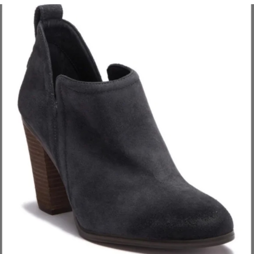 Vince Camuto Gray Francia Suede Ankle Booties Women’s Size 6.5